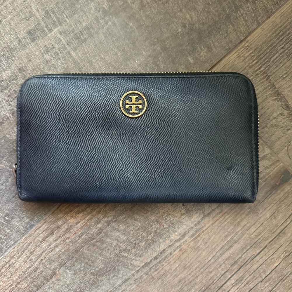Tory Burch Black leather wallet